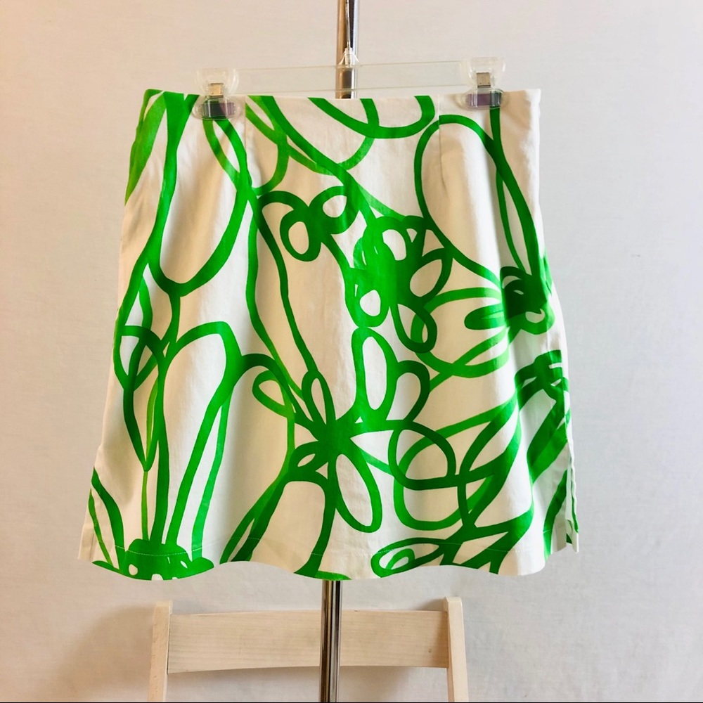 “Girls Golf” brand skirt white with green print size 10